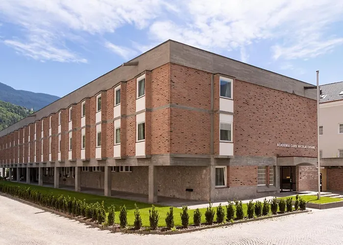 Cusanus Akademie - Accademia Cusanus Bressanone